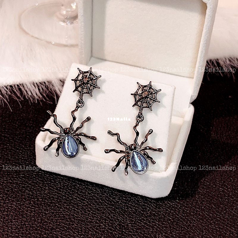 Gothic Halloween Spider Earrings, Spooky Chic Jewelry Gift