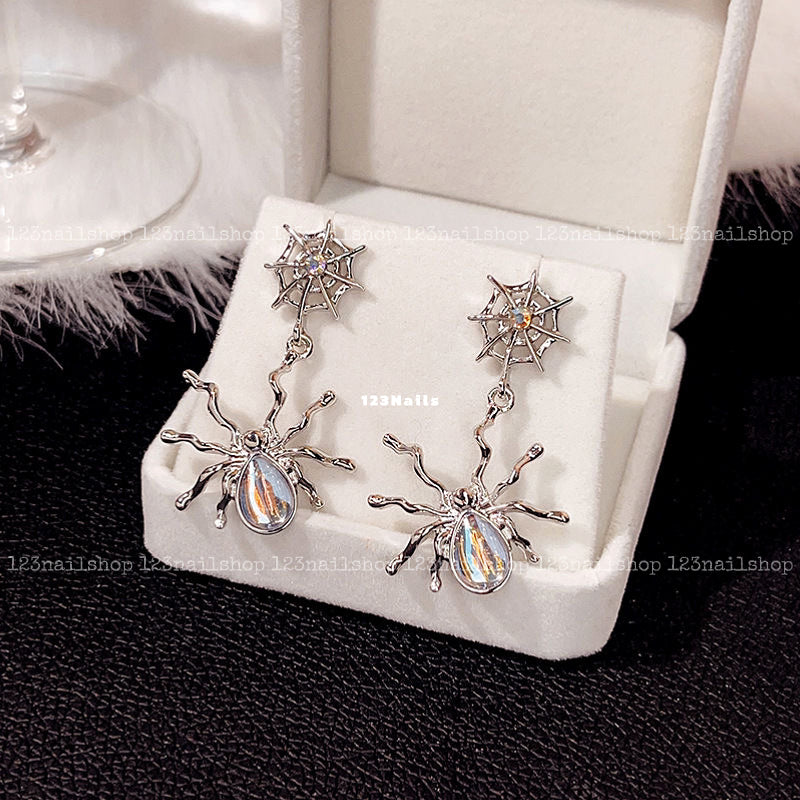 Gothic Halloween Spider Earrings, Spooky Chic Jewelry Gift