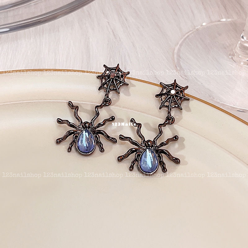 Gothic Halloween Spider Earrings, Spooky Chic Jewelry Gift